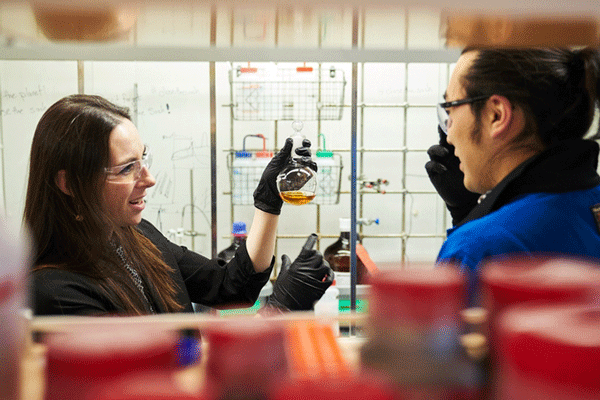 Professor Julia Ortony works in the lab